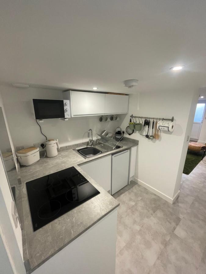 Quaint Central Basement Apartment Hereford Buitenkant foto