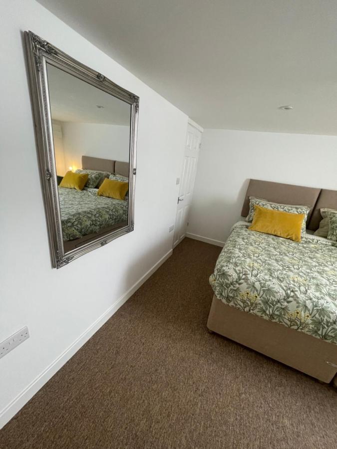 Quaint Central Basement Apartment Hereford Buitenkant foto